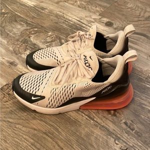 Nike Airmax 270 size 7y